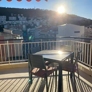 F4 120 M2 10 Minutes à Pieds Du Vieux Appartement Nice