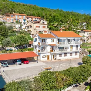 apartments-davor-moscenicka-draga.in-istria.net/